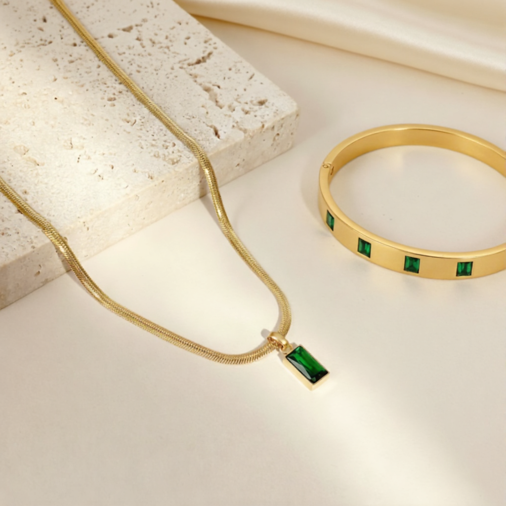 Green Stone Duo Set – Necklace & Bangle