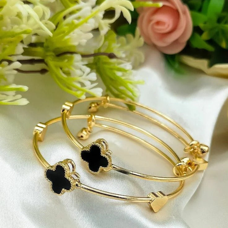 Clover Charm Adjustable Bangle