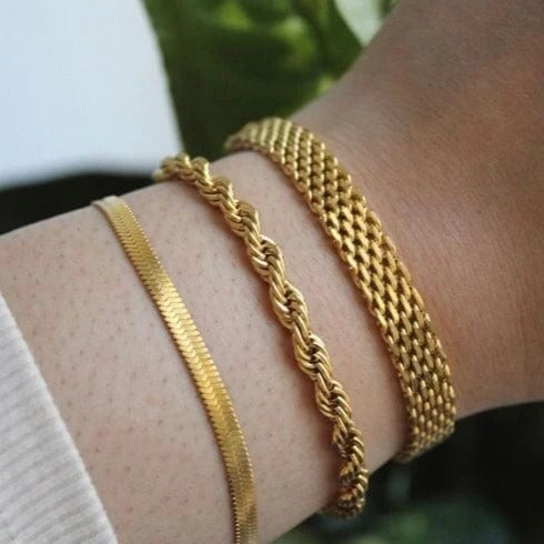 Signature Luxe Golden Bracelet Stack – Set of 3